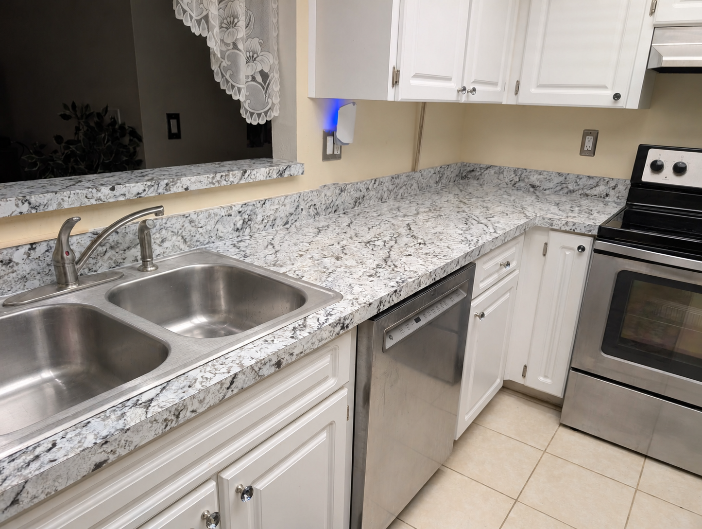 Kitchen after countertop update