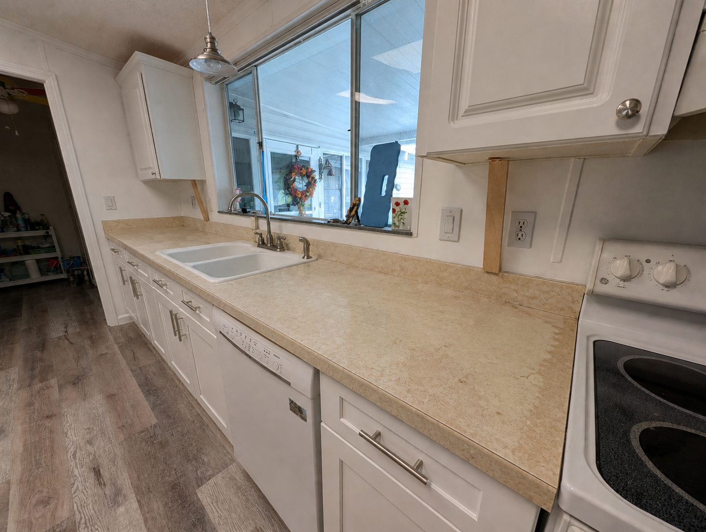 Kitchen before renovation